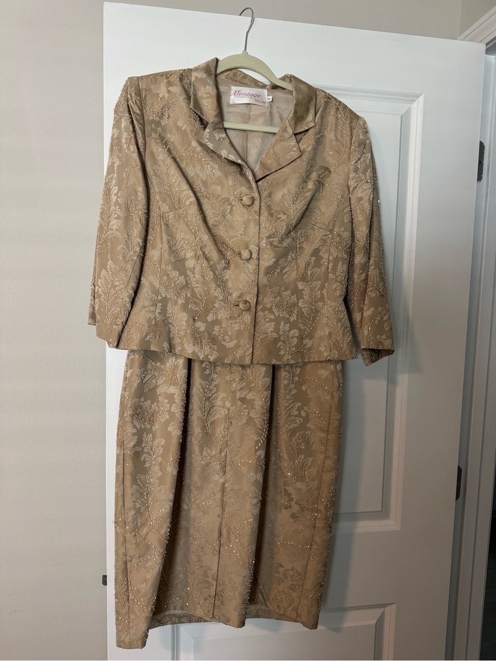 Stunning embroidered sleeveless sheath with matching jacket